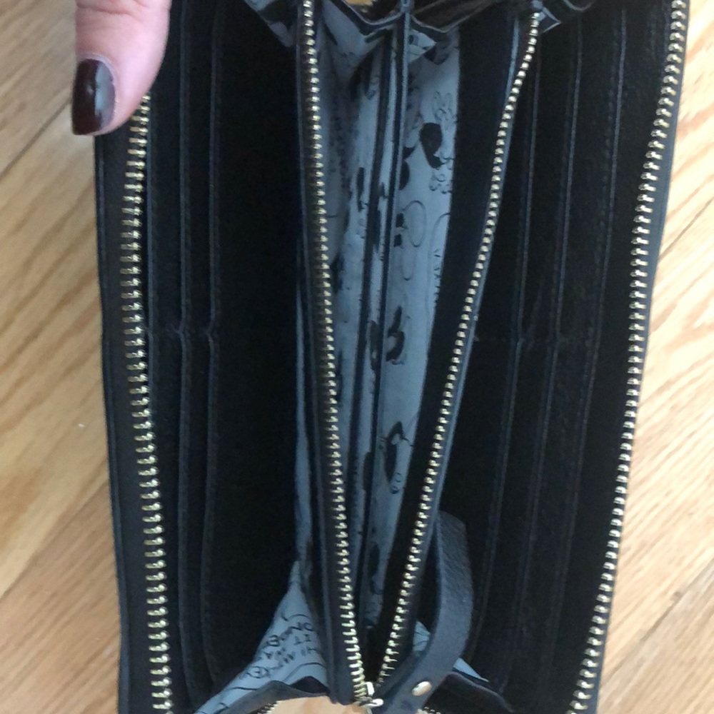 Minnie Mouse Wallet - Picture 3 of 3